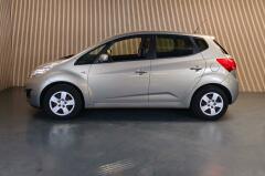 Kia-Venga-1