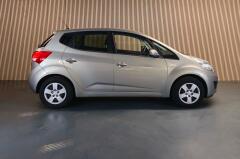 Kia-Venga-4