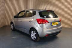 Kia-Venga-8